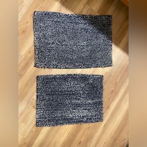 Blue shag bathroom rugs 🌊